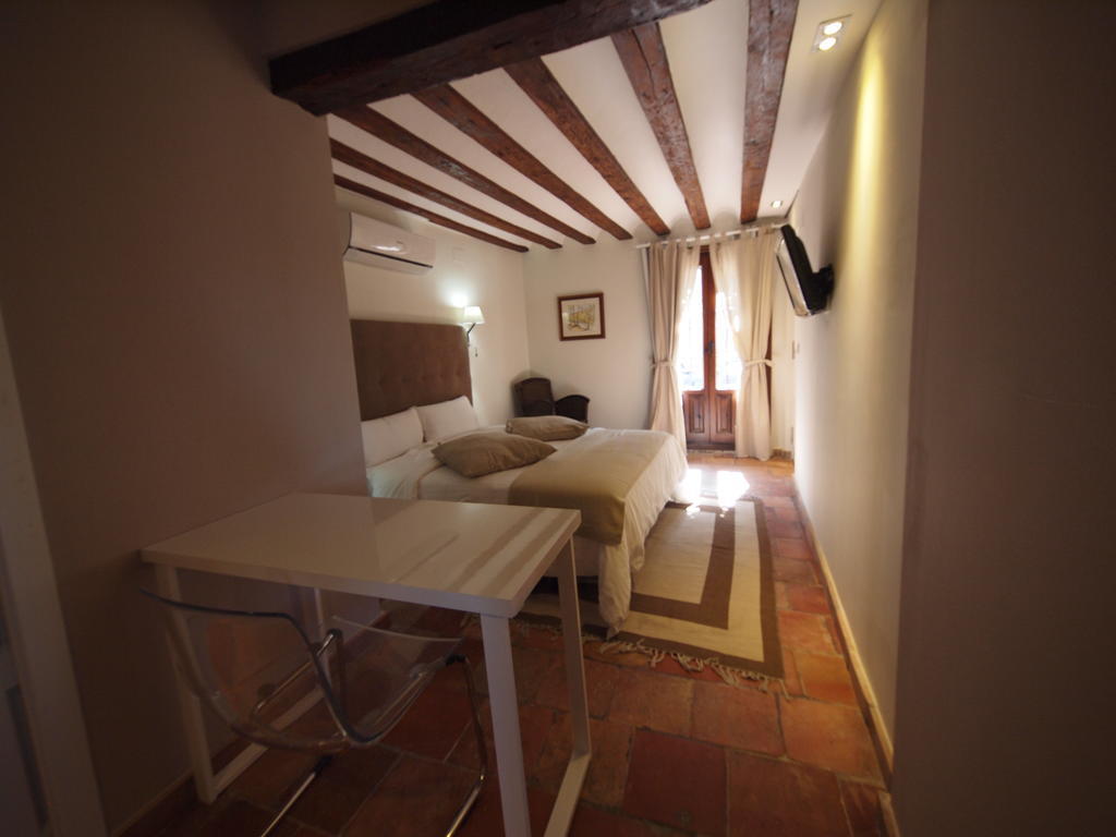 Los Ojos De La Mora Apartamentos Boutique Cuenca  Exterior photo